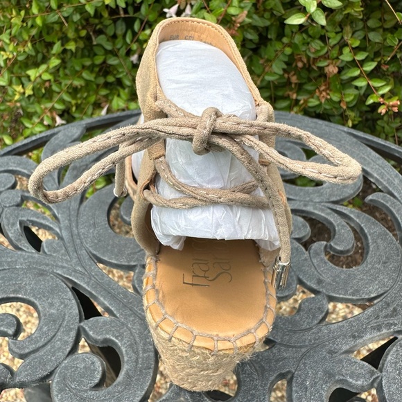 Franco Sarto Mariska Espadrille Wedge Sandal. Taupe Suede. Size 7.5. - Picture 4 of 11